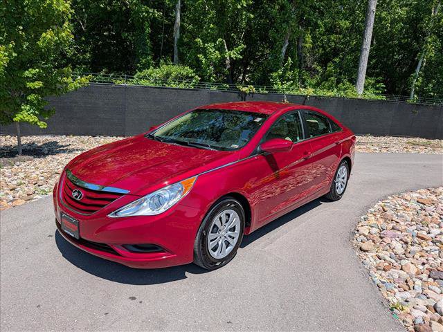 Used 2013 Hyundai Sonata GLS FWD image 1