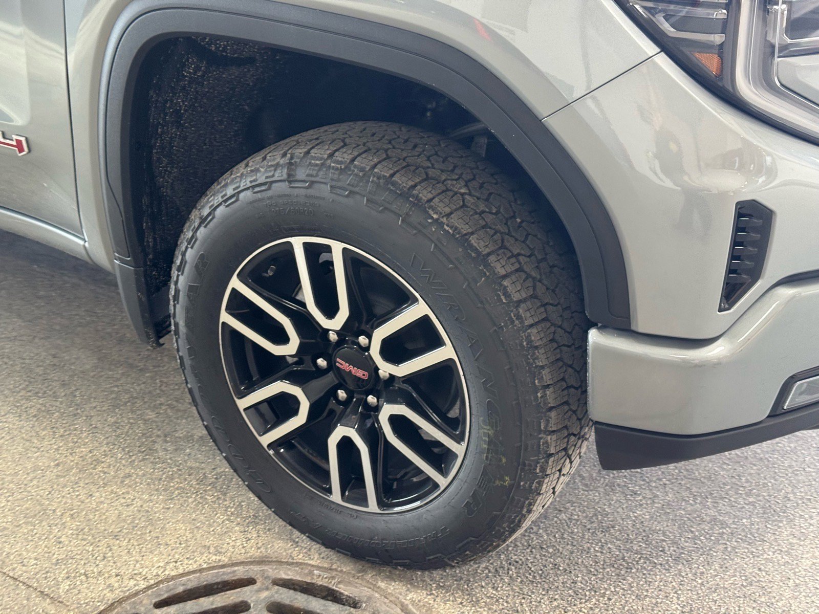New 2026 GMC Sierra 1500 AT4 w/ AT4 Premium Package AWD/4WD image 4