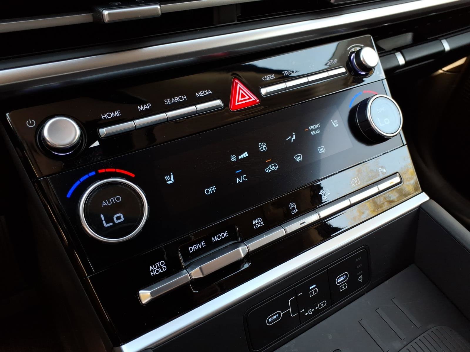 Certified 2025 Hyundai Santa Fe XRT image 24