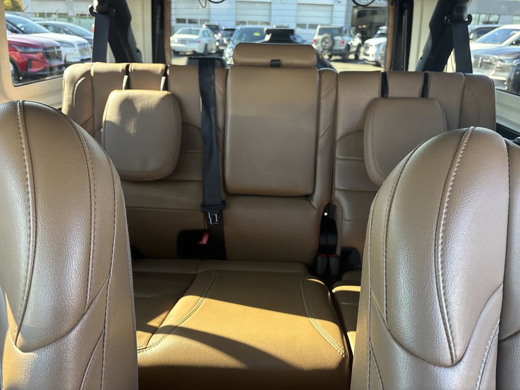 Used 2022 Jeep Wrangler Unlimited Sahara w/ Cold Weather Group image 19