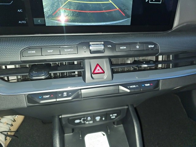 New 2025 Kia K4 GT-Line image 15