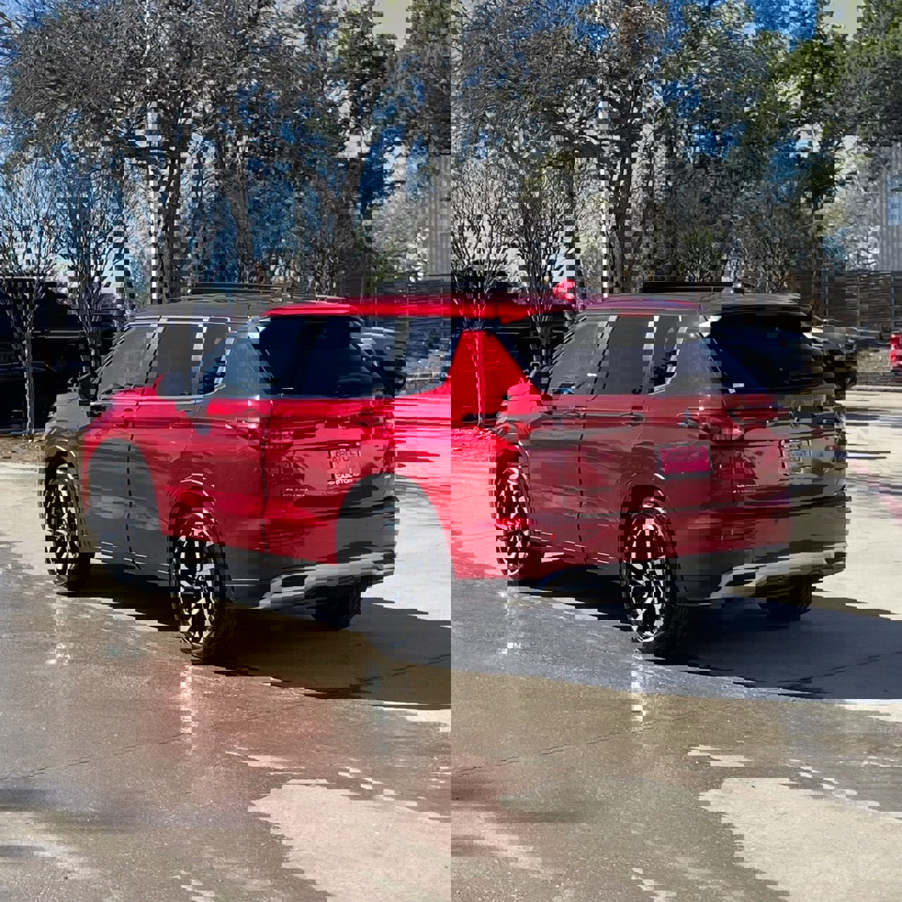 Used 2024 Mitsubishi Outlander SE image 4