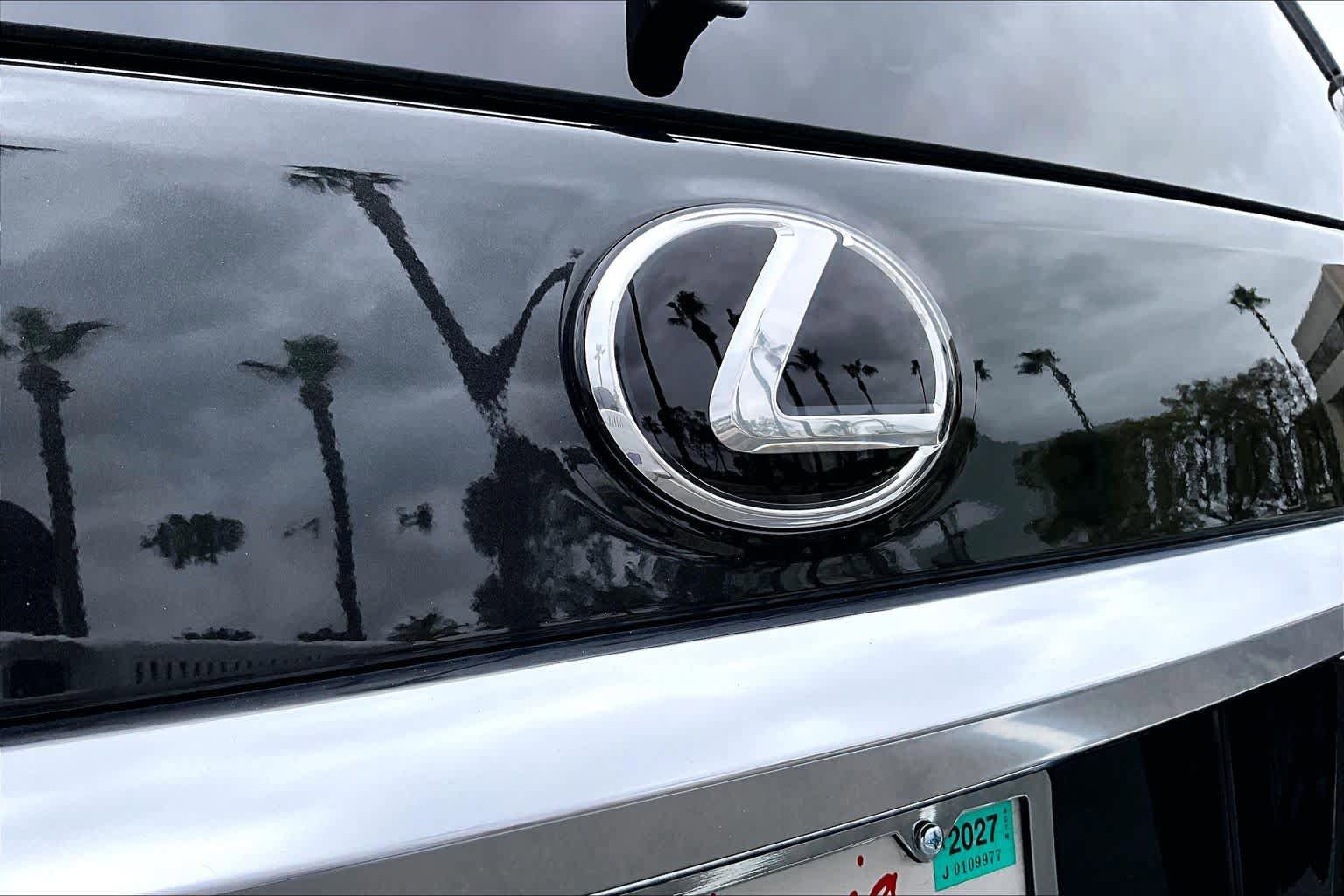 Certified 2023 Lexus GX 460 Premium w/ Premium Package AWD/4WD image 29