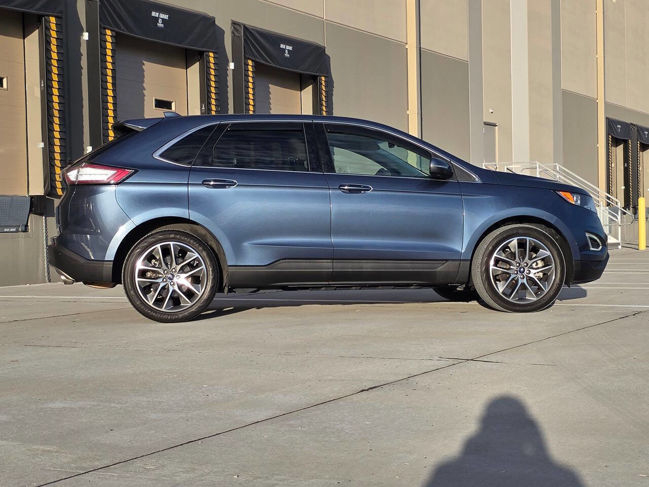 Used 2018 Ford Edge Titanium w/ Equipment Group 301A image 3