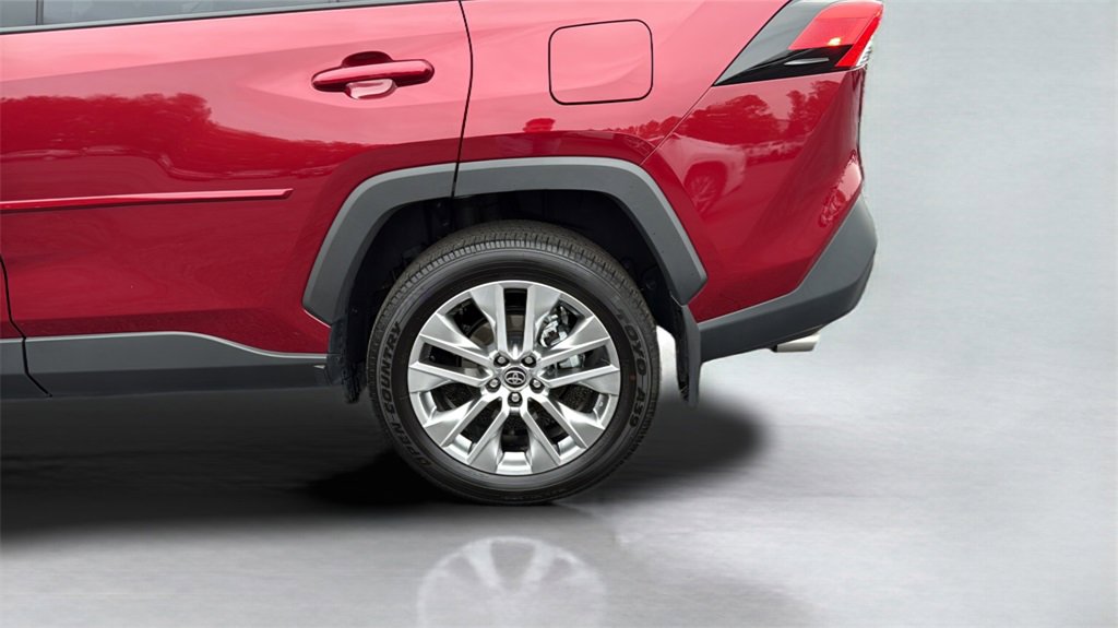 Used 2024 Toyota RAV4 XLE Premium image 24