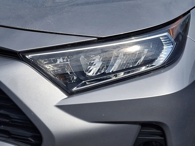 Used 2021 Toyota RAV4 XLE image 4