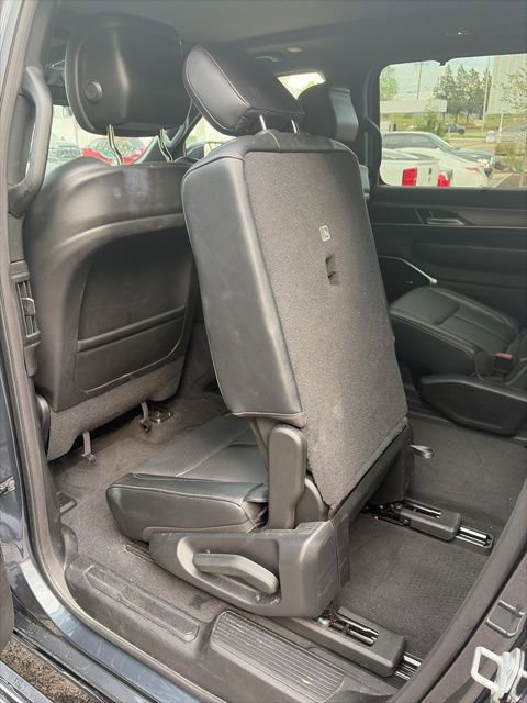 Used 2025 Jeep Wagoneer Series III w/ Premium Group I image 31