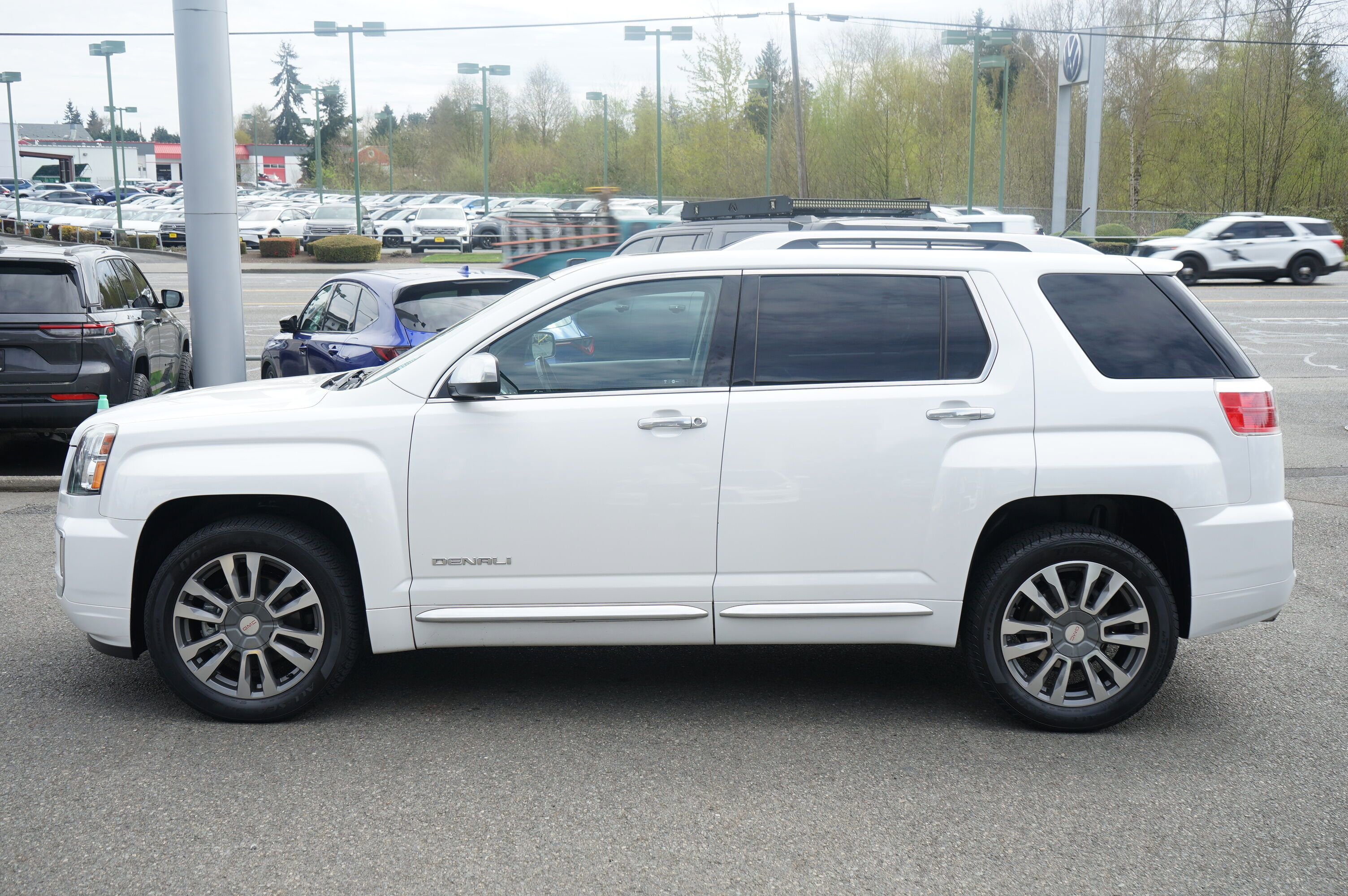Used 2016 GMC Terrain Denali AWD/4WD image 2