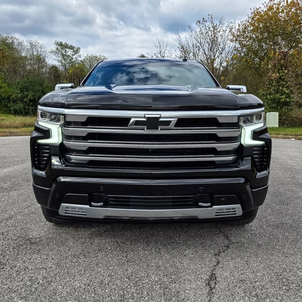 Used 2024 Chevrolet Silverado 1500 High Country w/ High Country Premium Package image 38