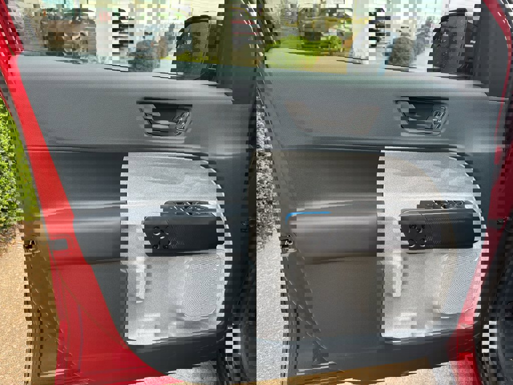 New 2025 Ford Maverick XLT w/ XLT Luxury Package image 12