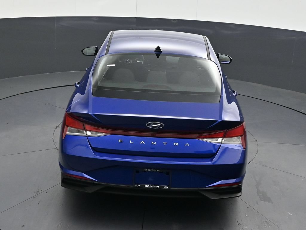Used 2023 Hyundai Elantra SEL FWD image 18