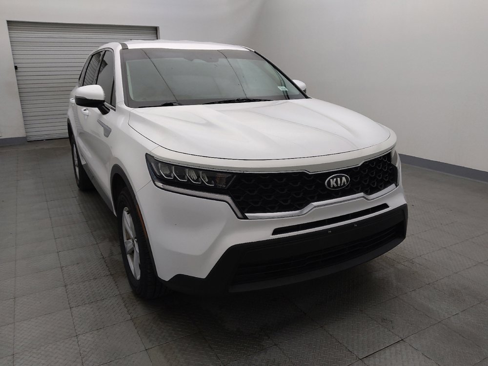 Used 2021 Kia Sorento LX AWD/4WD image 14