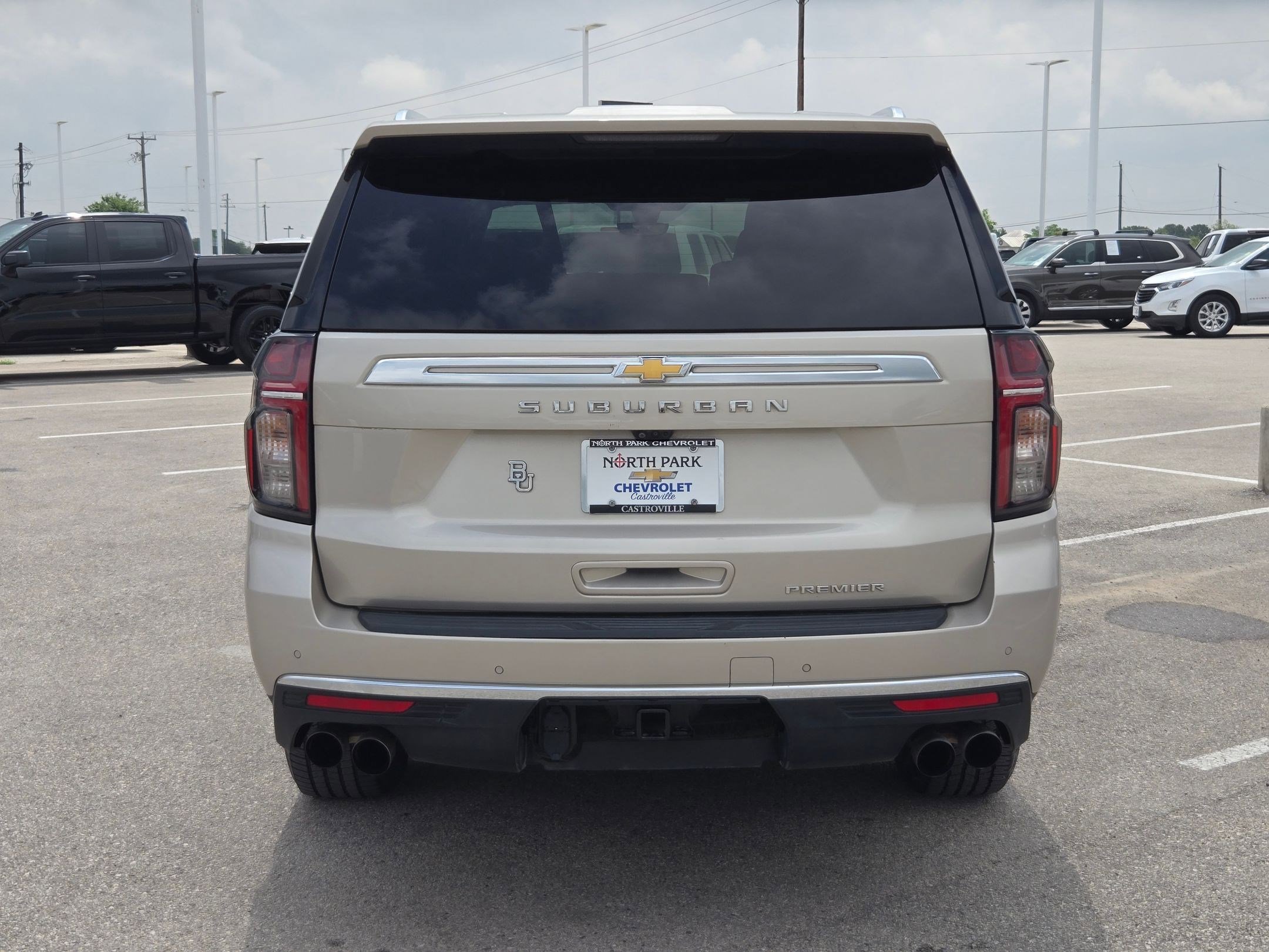 Used 2021 Chevrolet Suburban Premier w/ Premium Package RWD image 4