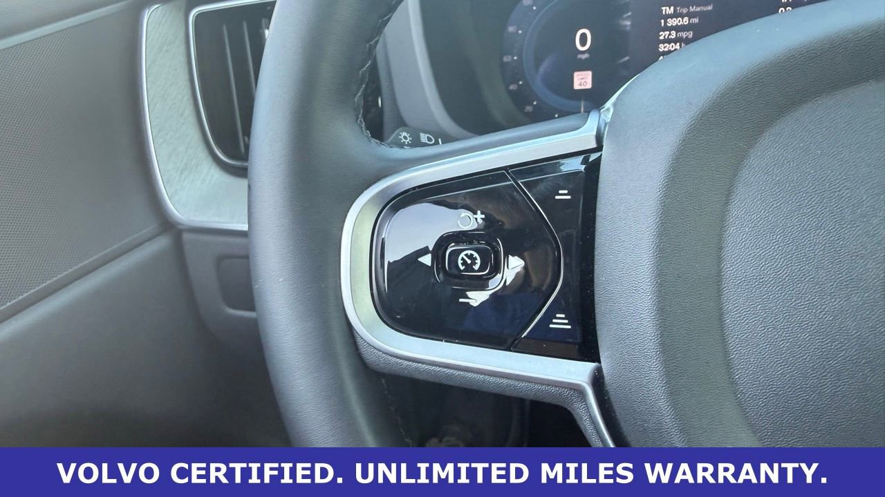 Certified 2025 Volvo XC60 B5 Plus AWD/4WD image 21
