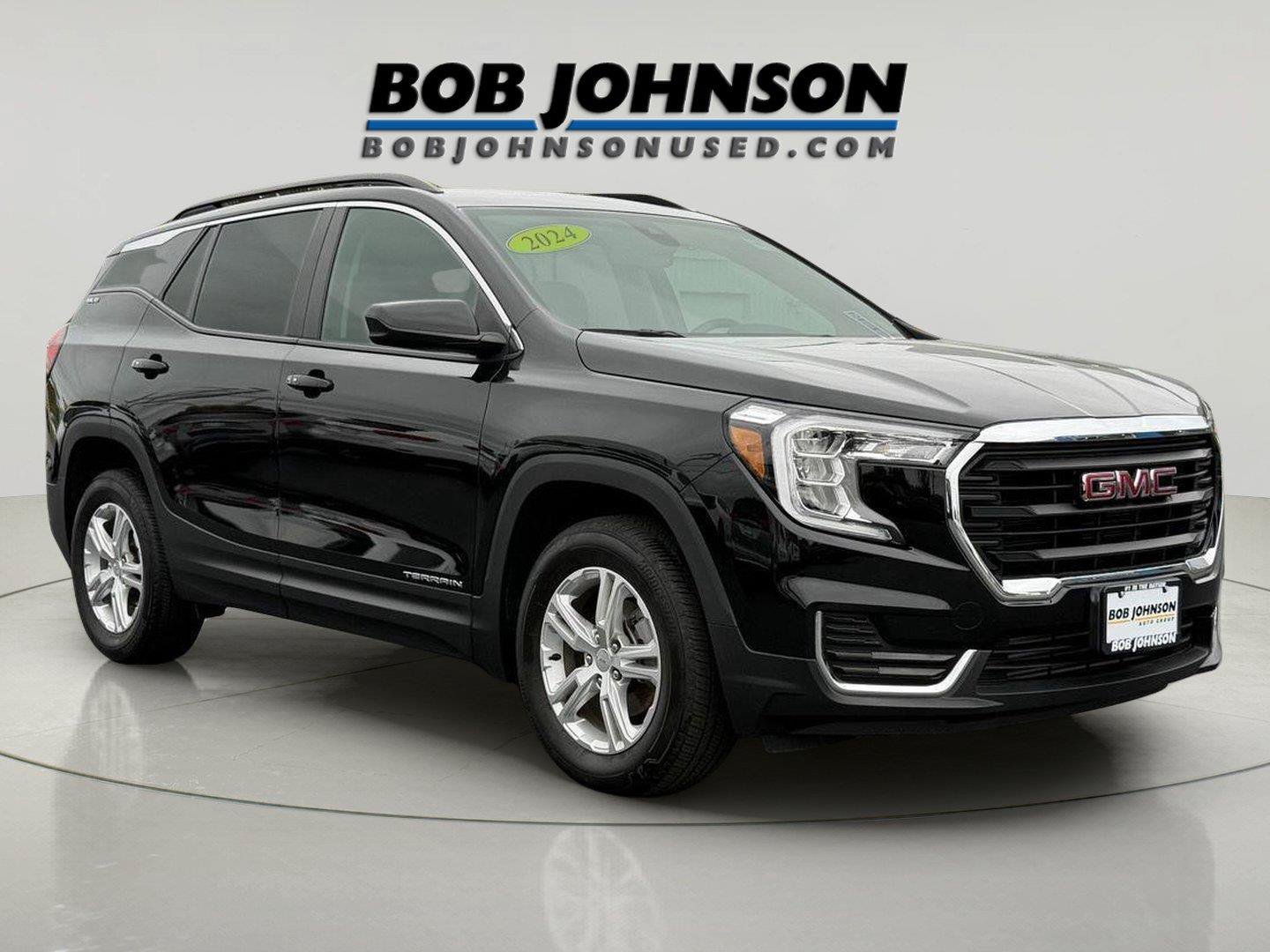 Used 2024 GMC Terrain SLE w/ Driver Convenience Package AWD/4WD image 1