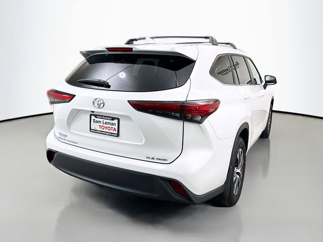 Used 2023 Toyota Highlander XLE image 7