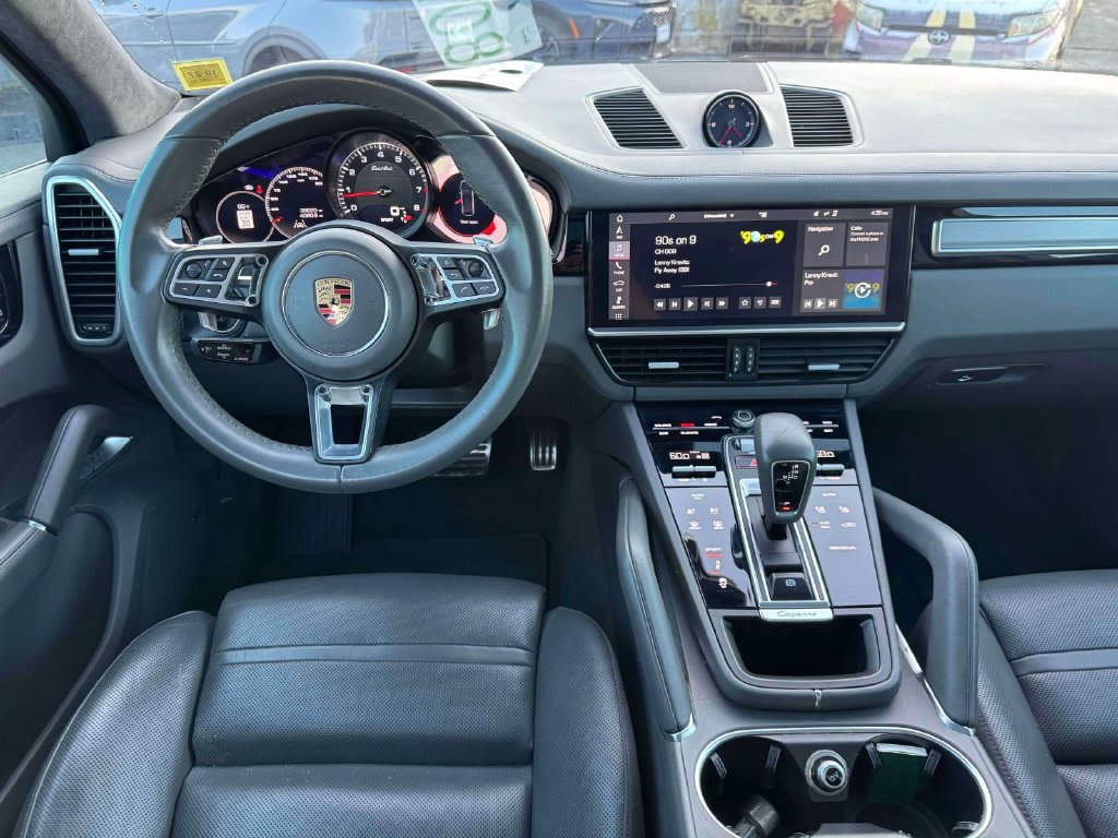 Used 2019 Porsche Cayenne Turbo AWD/4WD image 19