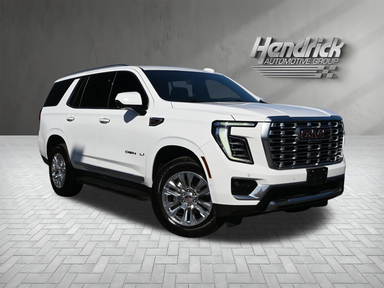 Used 2025 GMC Yukon Denali image 2