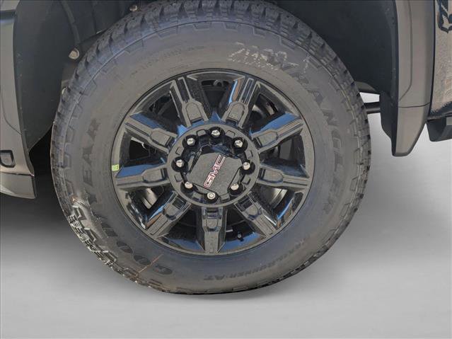 New 2026 GMC Sierra 2500 AT4 w/ AT4 Premium Plus Package image 17