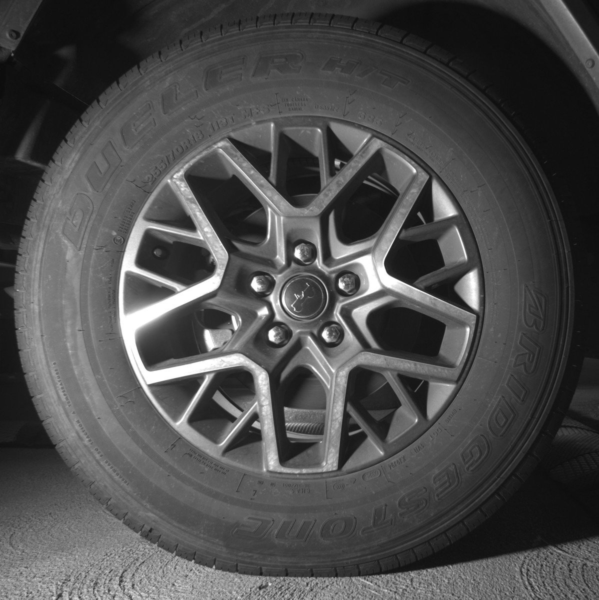 Used 2025 Jeep Wrangler Sahara AWD/4WD image 15