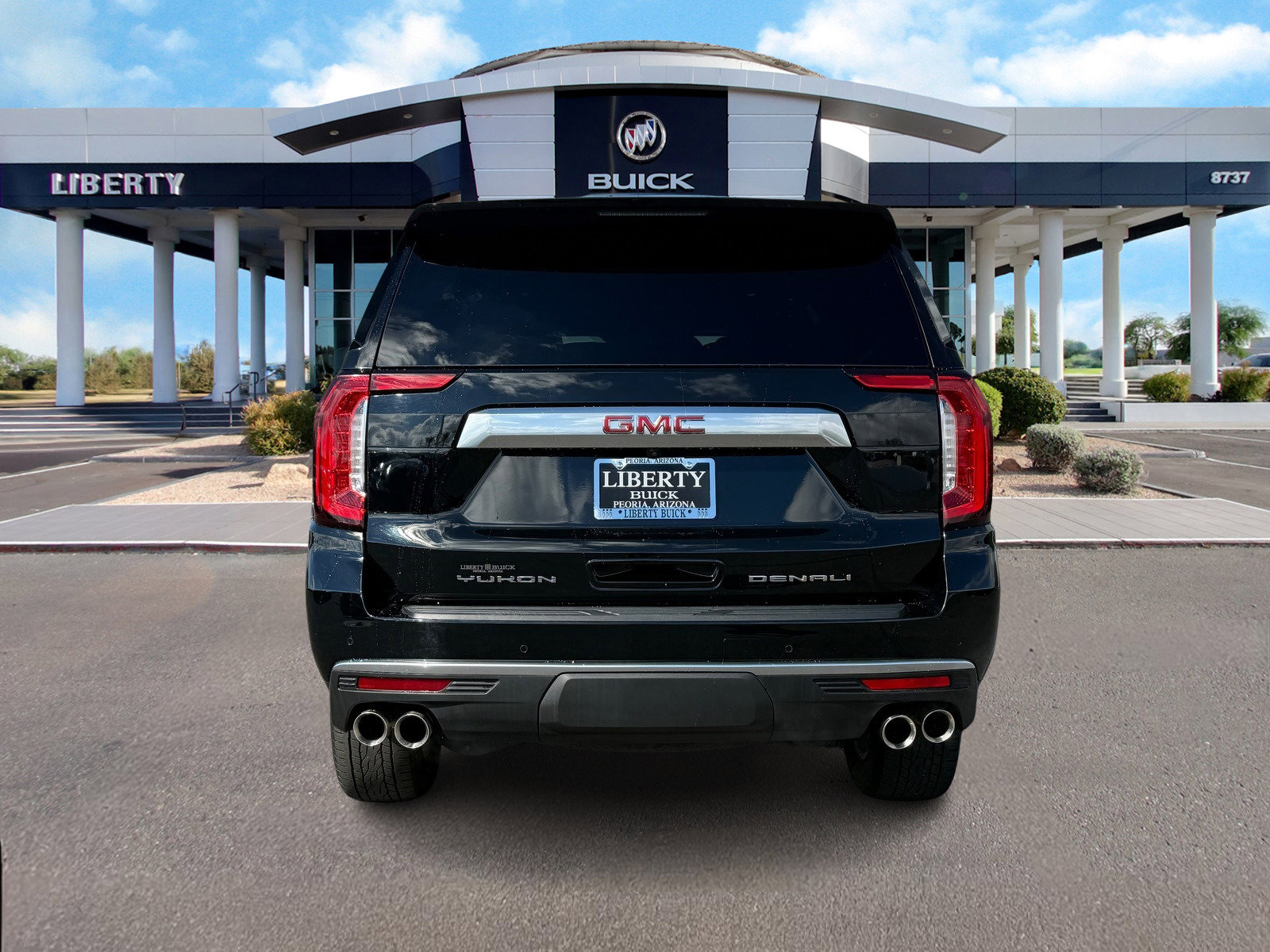 Used 2023 GMC Yukon Denali image 5