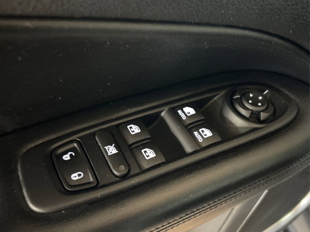 Used 2020 Jeep Compass Latitude AWD/4WD image 34
