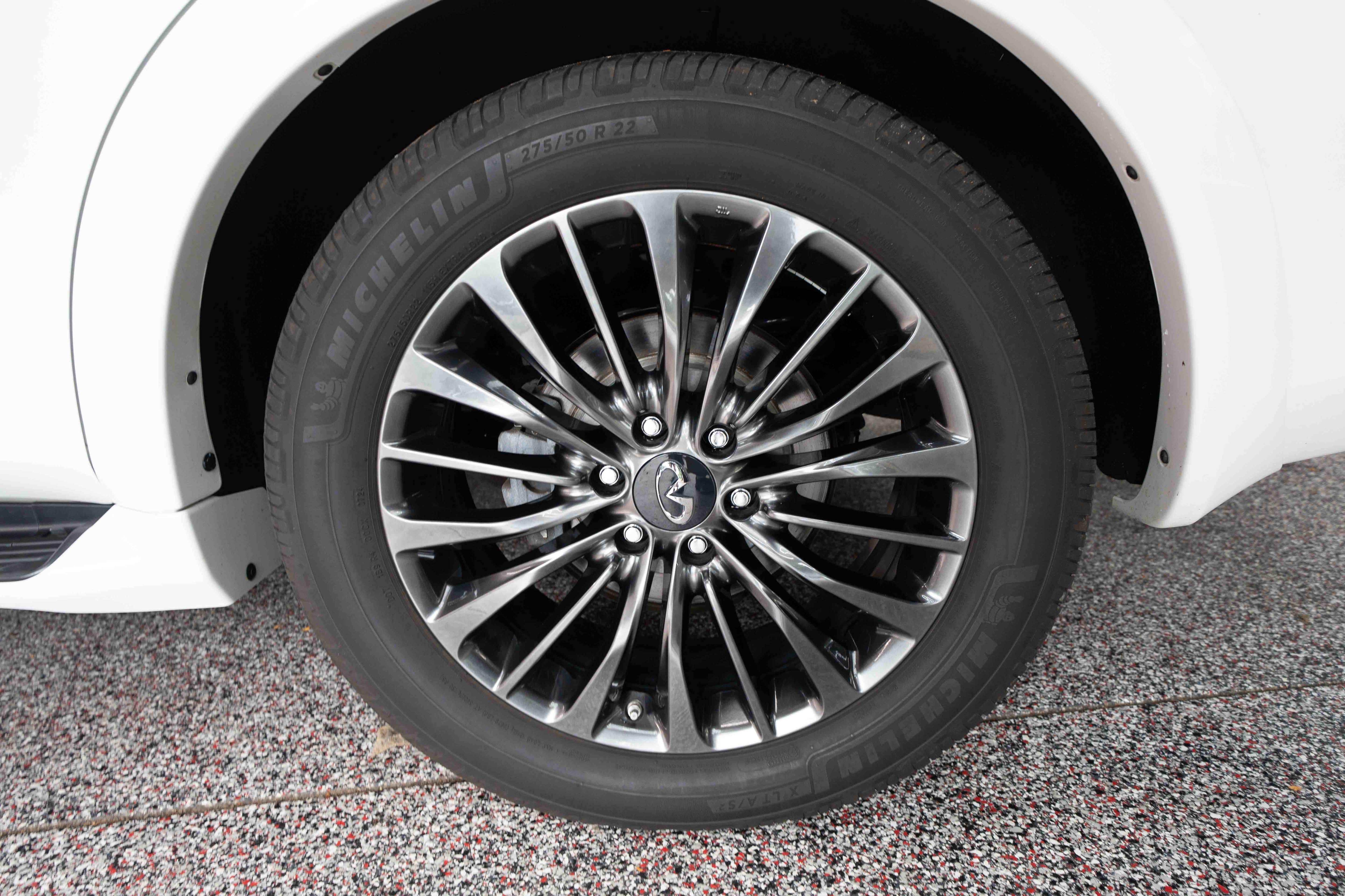 Used 2022 INFINITI QX80 Sensory w/ All-Season Package AWD/4WD image 31