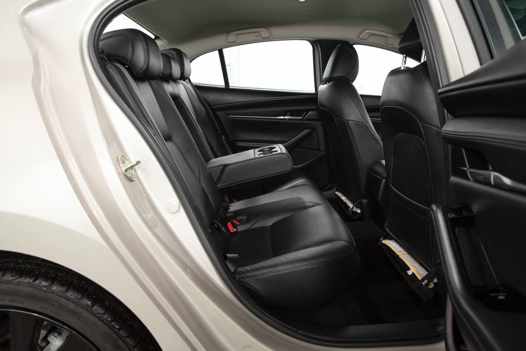 Used 2024 MAZDA MAZDA3 s image 17