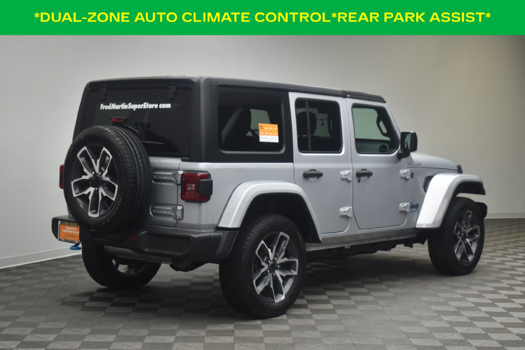 Certified 2024 Jeep Wrangler Unlimited w/ Convenience Group AWD/4WD image 5