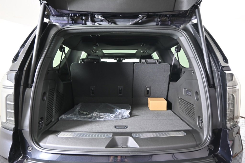 New 2026 Chevrolet Suburban High Country image 20