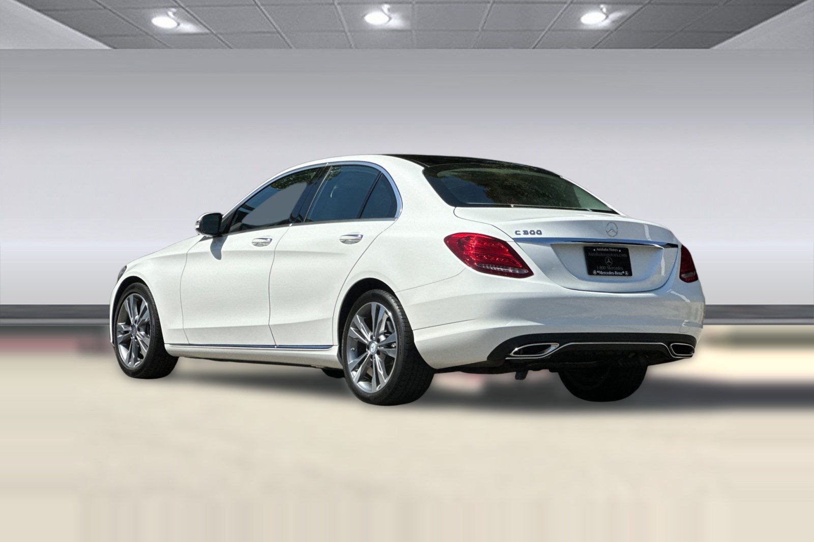 Used 2017 Mercedes-Benz C 300 Sedan image 3