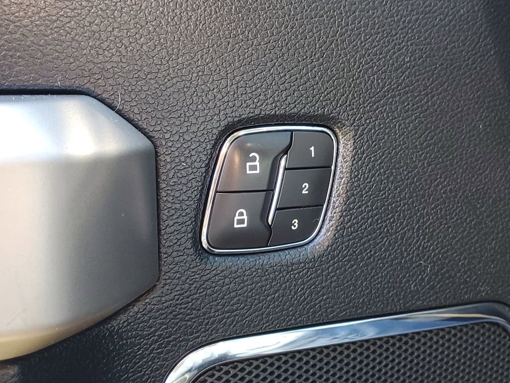 Used 2019 Ford F250 Lariat AWD/4WD image 17