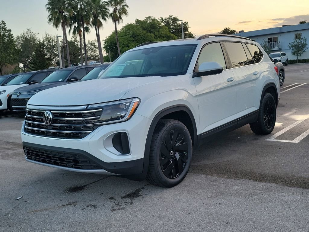 New 2026 Volkswagen Atlas SE image 3