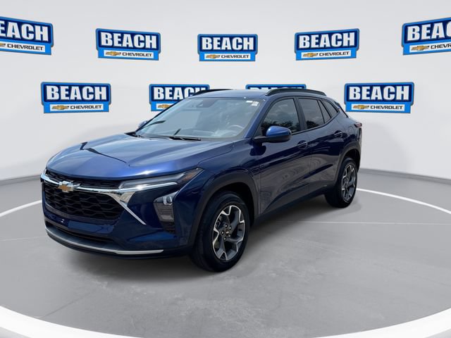 Used 2024 Chevrolet Trax LT w/ LT Convenience Package FWD image 4