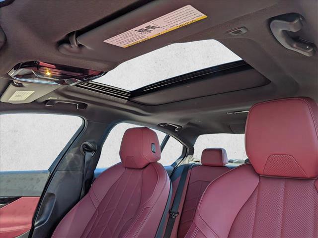 Used 2025 BMW 530i xDrive w/ Premium Package image 16