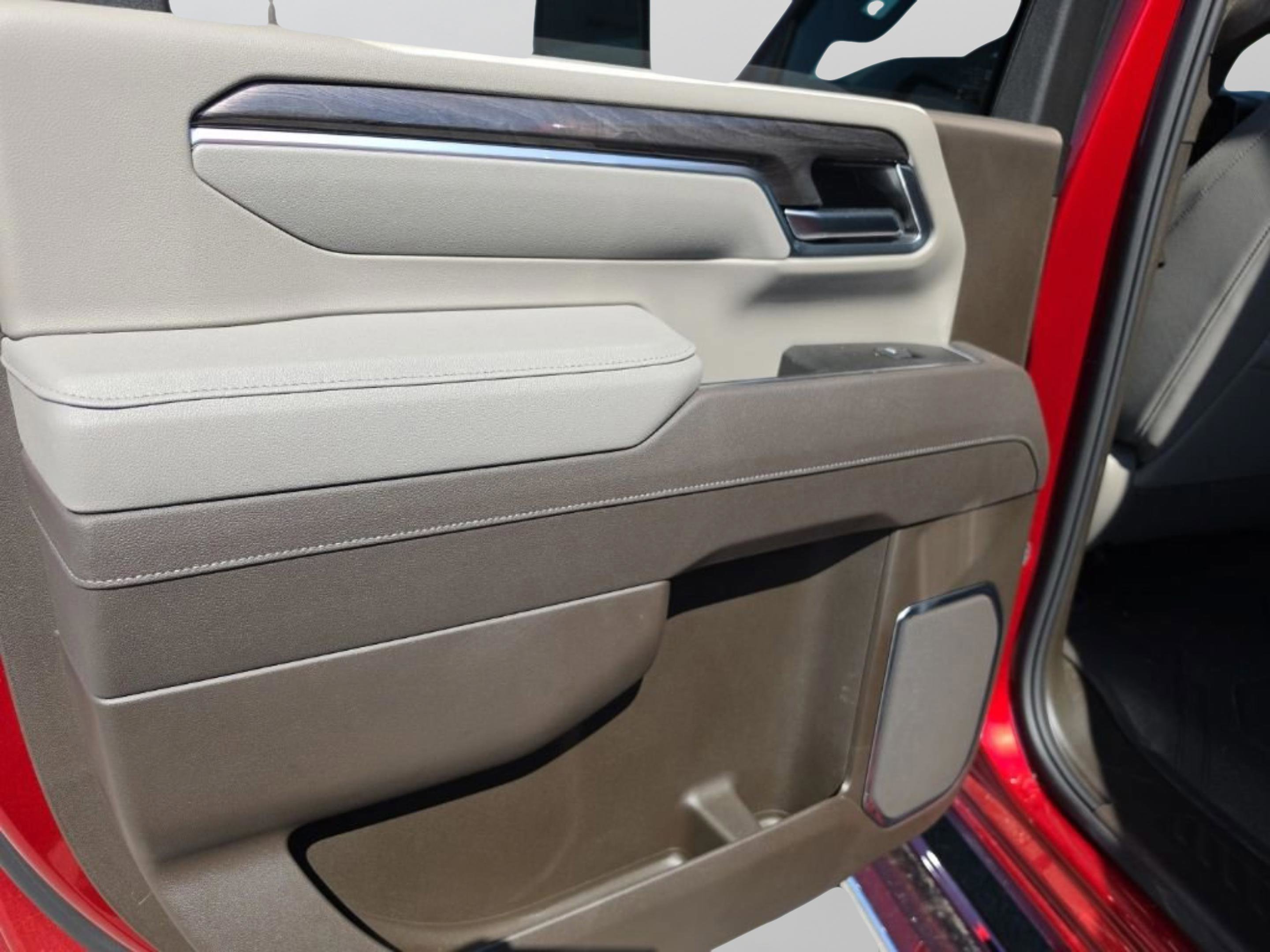 Used 2026 Chevrolet Silverado 3500 LTZ w/ LTZ Convenience Package AWD/4WD image 26