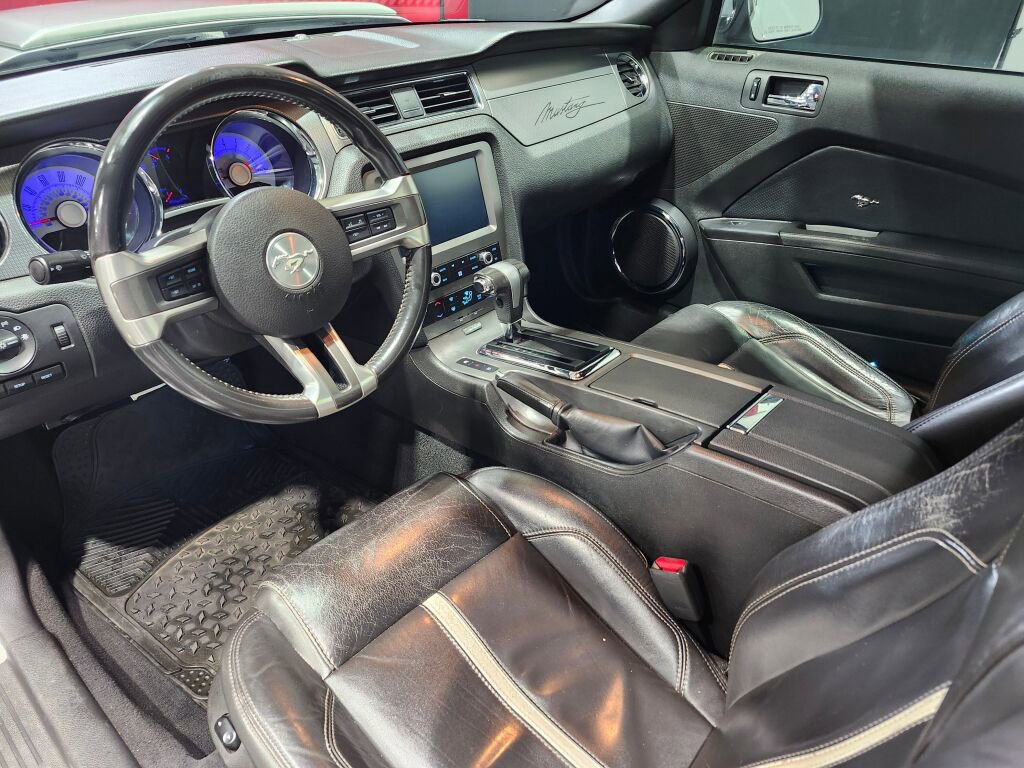 Used 2010 Ford Mustang GT RWD image 15