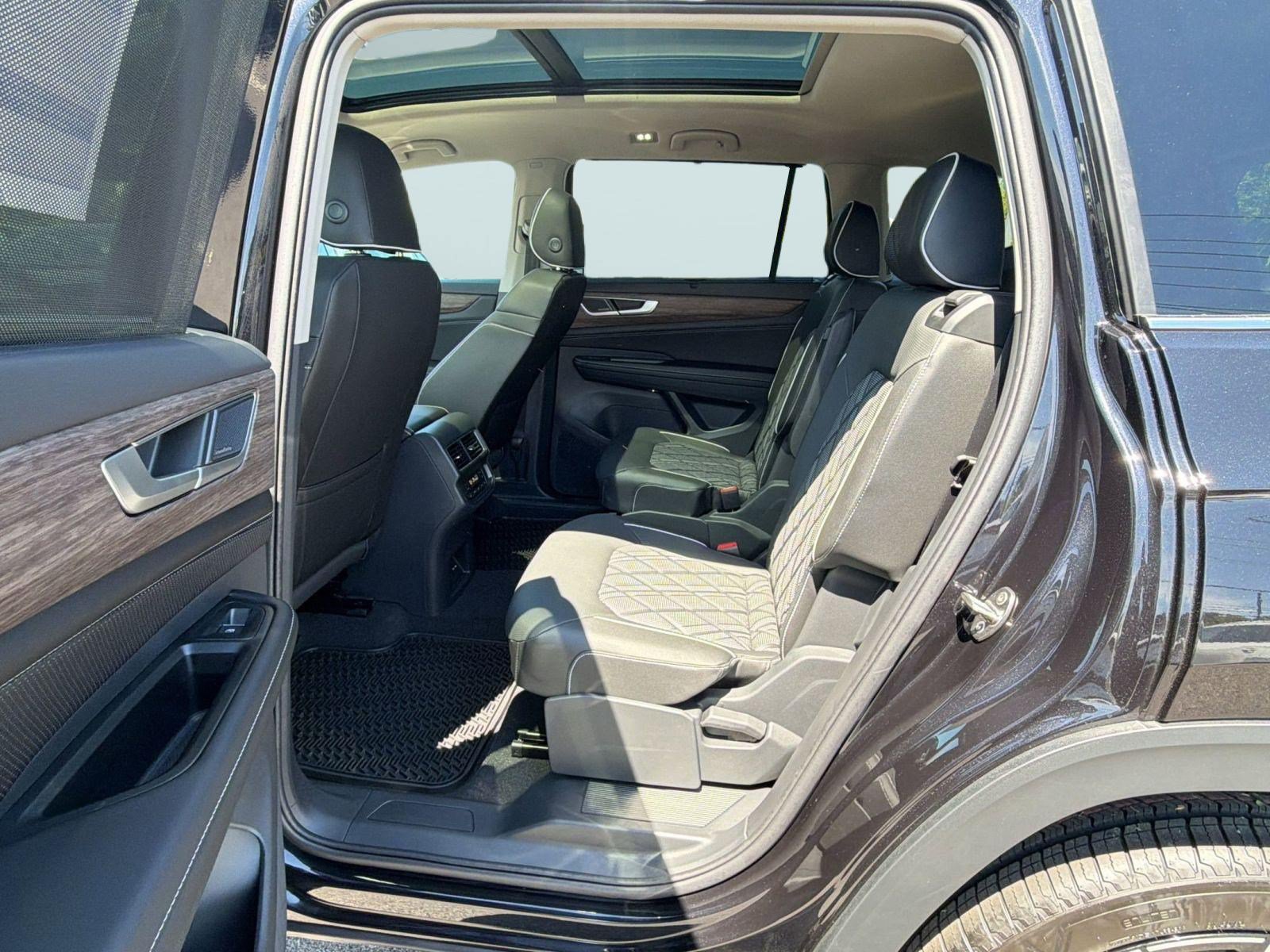 New 2026 Volkswagen Atlas SEL Premium R-Line AWD/4WD image 14