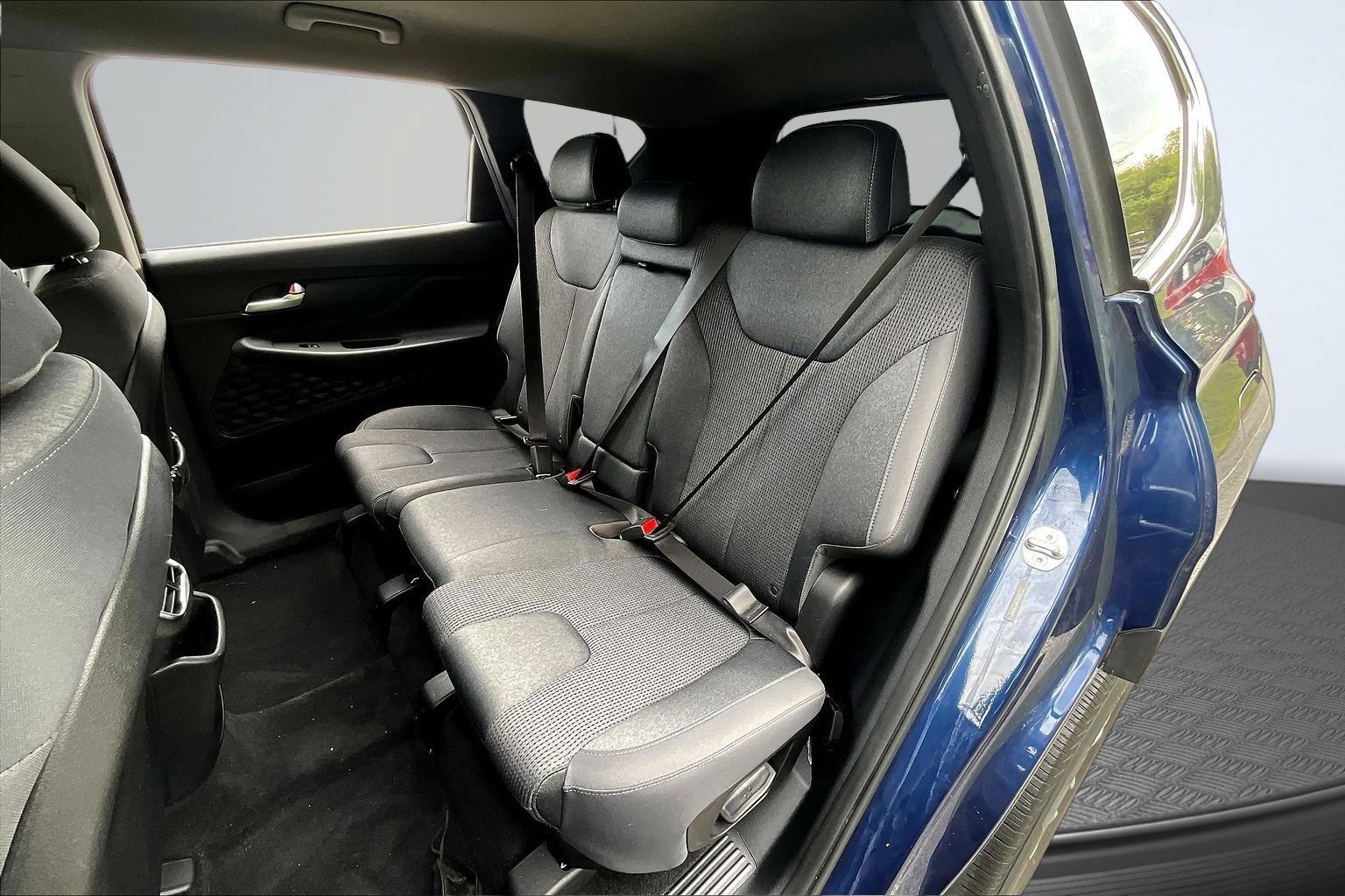 Used 2019 Hyundai Santa Fe SE FWD image 20
