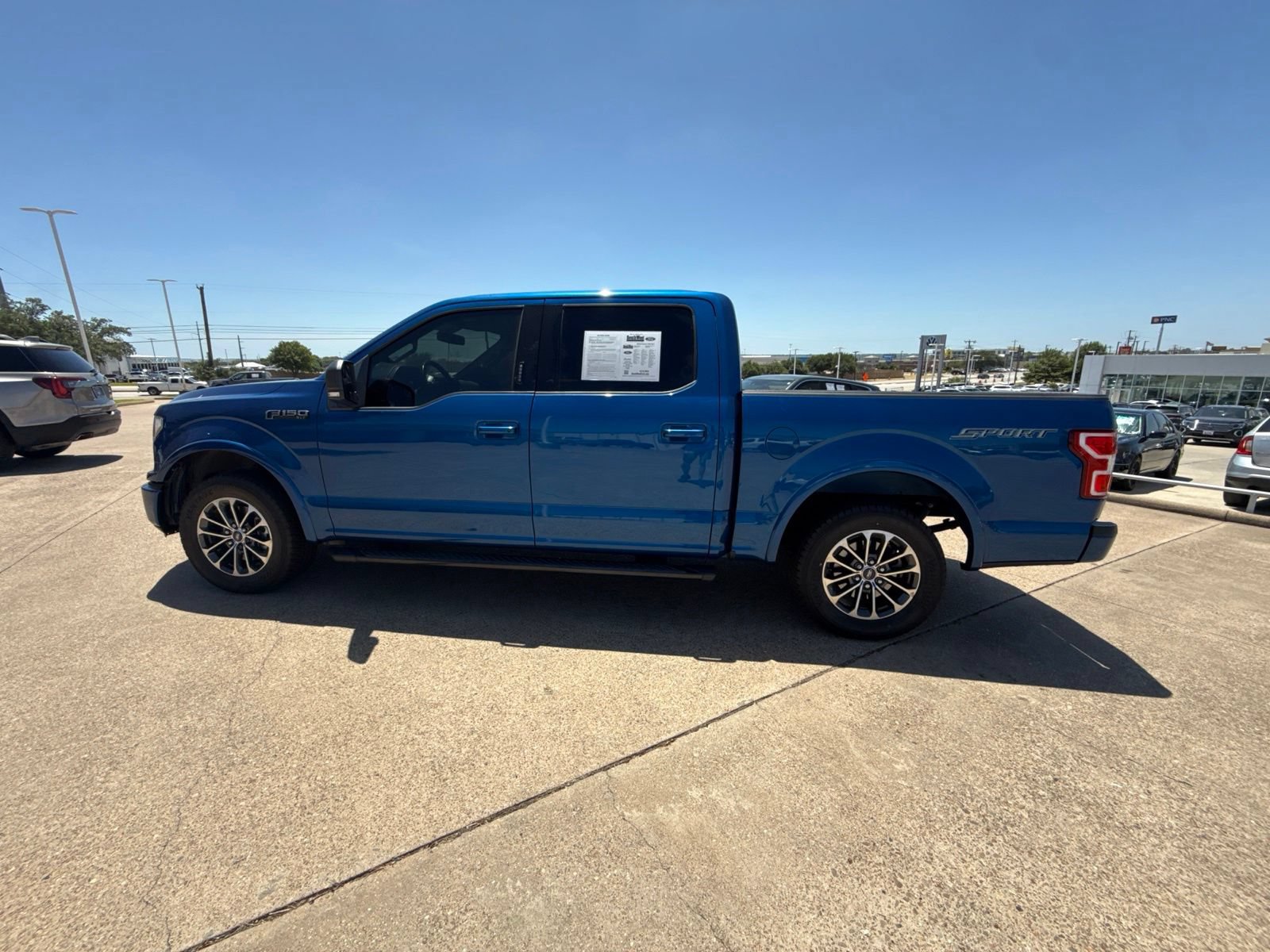 Used 2018 Ford F150 XLT w/ Equipment Group 302A Luxury RWD image 4