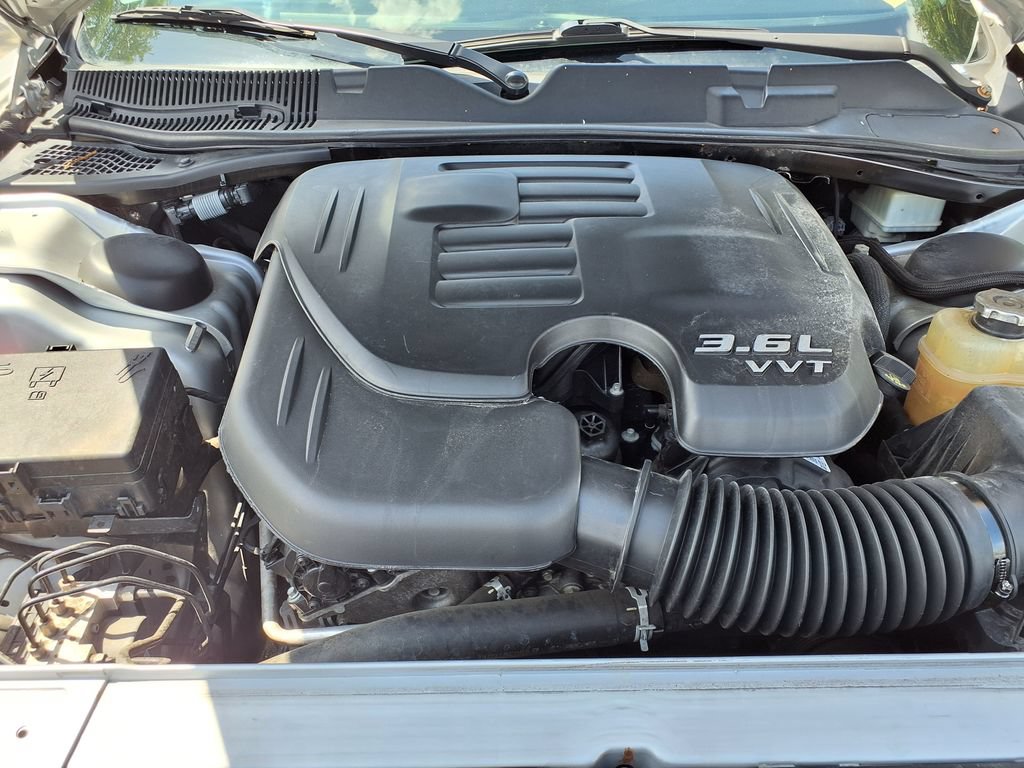 Used 2021 Dodge Challenger SXT RWD image 34