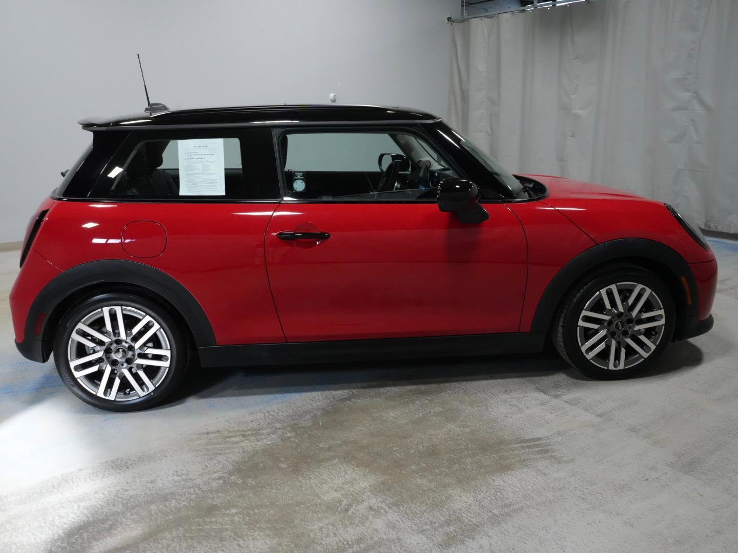 Certified 2025 MINI Cooper S image 19