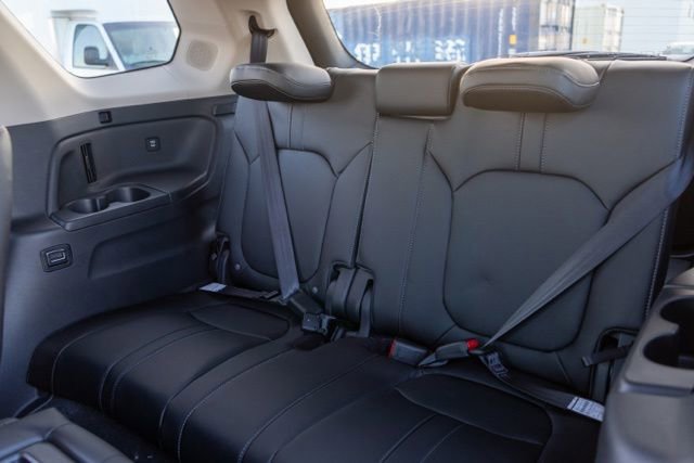 New 2026 Honda Pilot Touring image 14