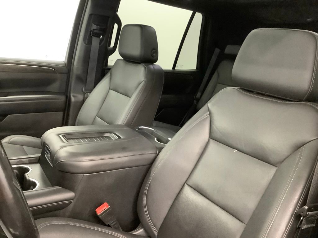 Used 2022 Chevrolet Tahoe Z71 w/ Z71 Off-Road Package image 12