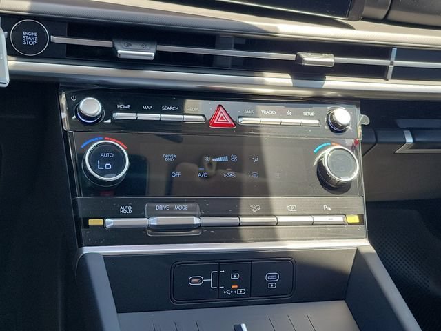 New 2026 Hyundai Santa Fe SE FWD image 13