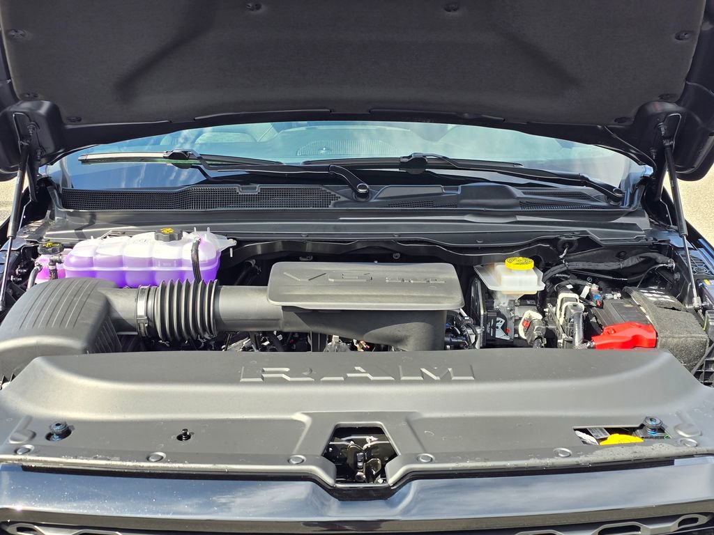 New 2026 RAM 1500 4x4 Crew Cab image 19
