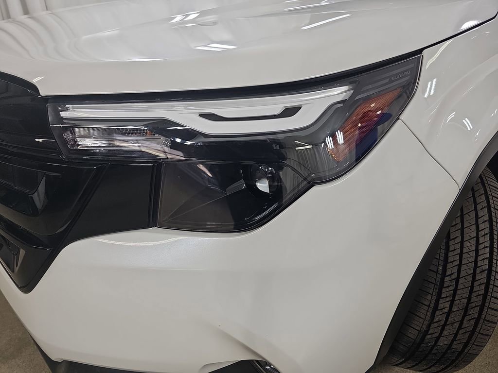 Used 2025 Subaru Forester Sport image 36