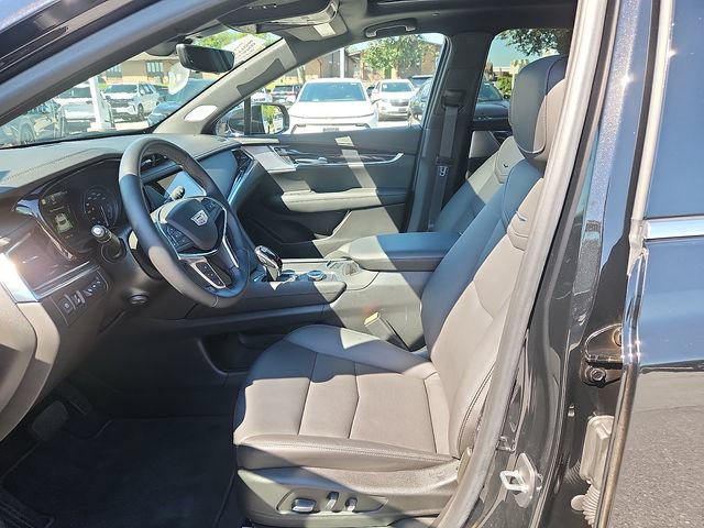 Certified 2023 Cadillac XT5 Premium Luxury w/ Technology Package AWD/4WD image 13