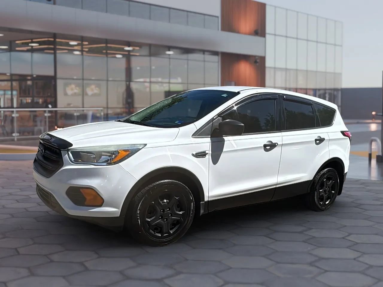 Used 2017 Ford Escape S FWD image 1