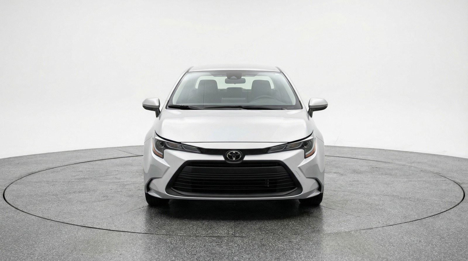 Used 2025 Toyota Corolla LE FWD image 2